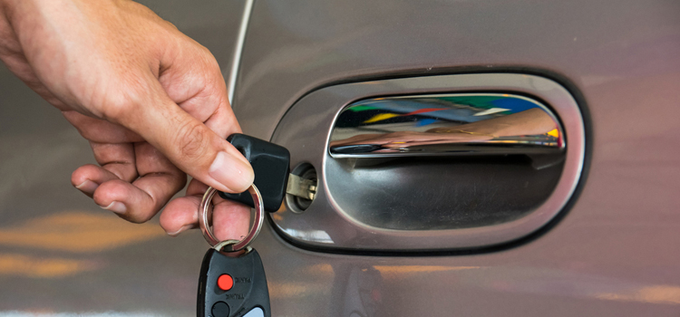 Car door lock repair in Salida